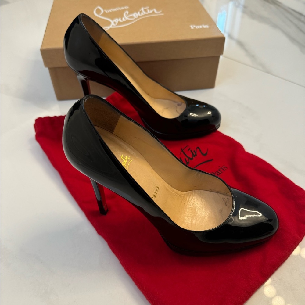 Christian Louboutin Black Pumps